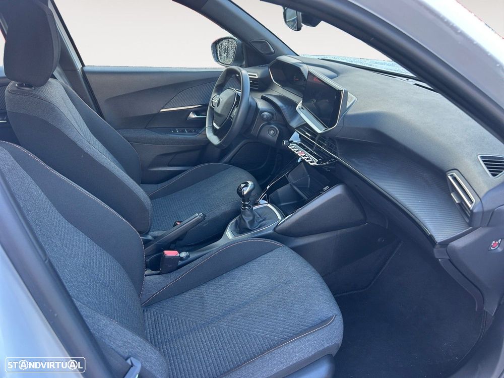 Peugeot 2008 1.2 PureTech Style - 15