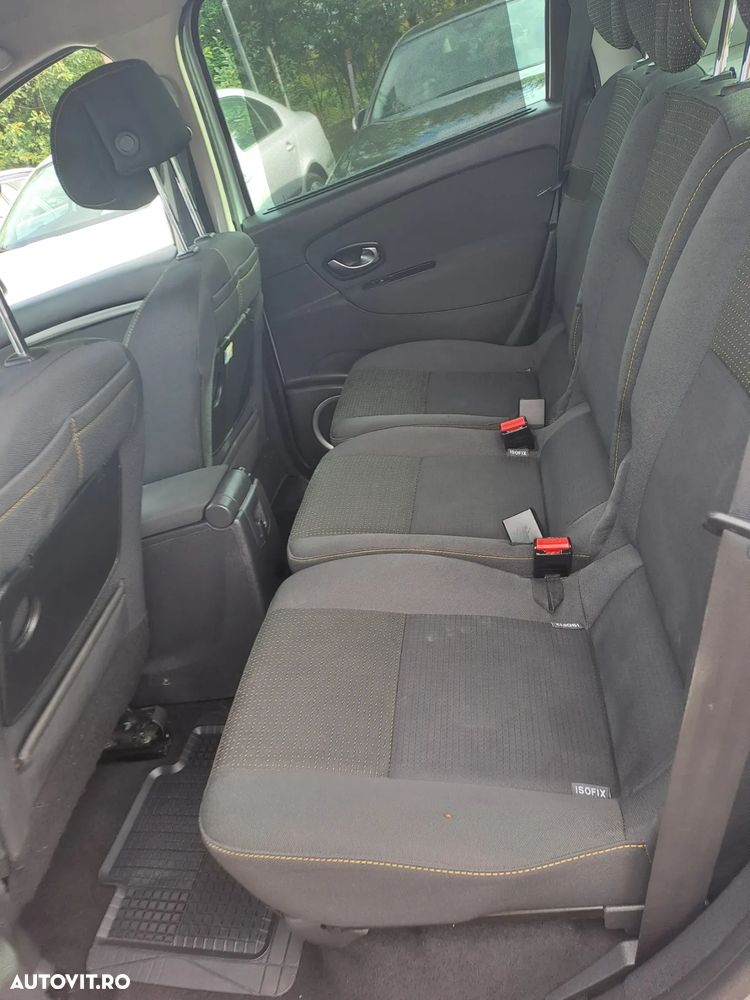 Renault Scenic - 8
