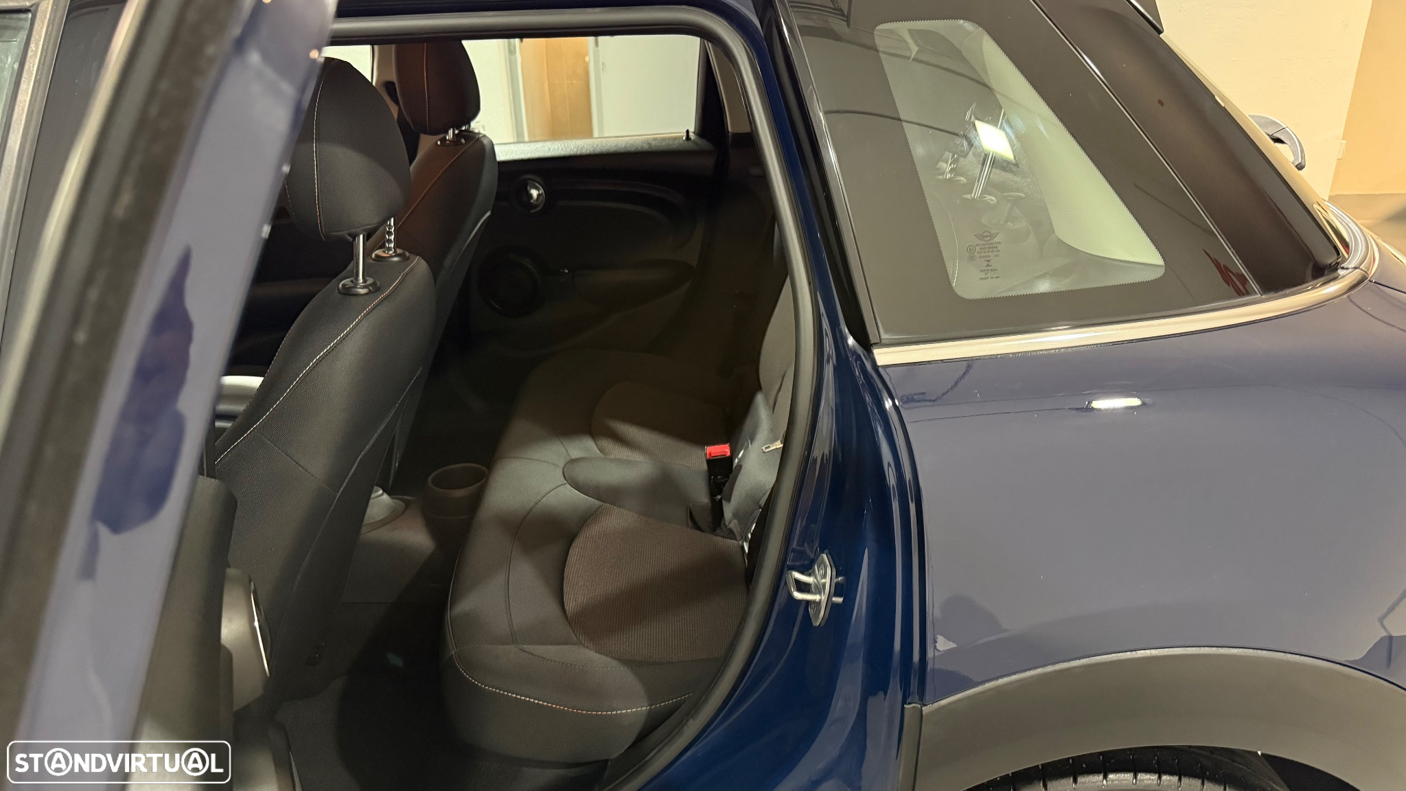 MINI 5 Portas Cooper D - 16