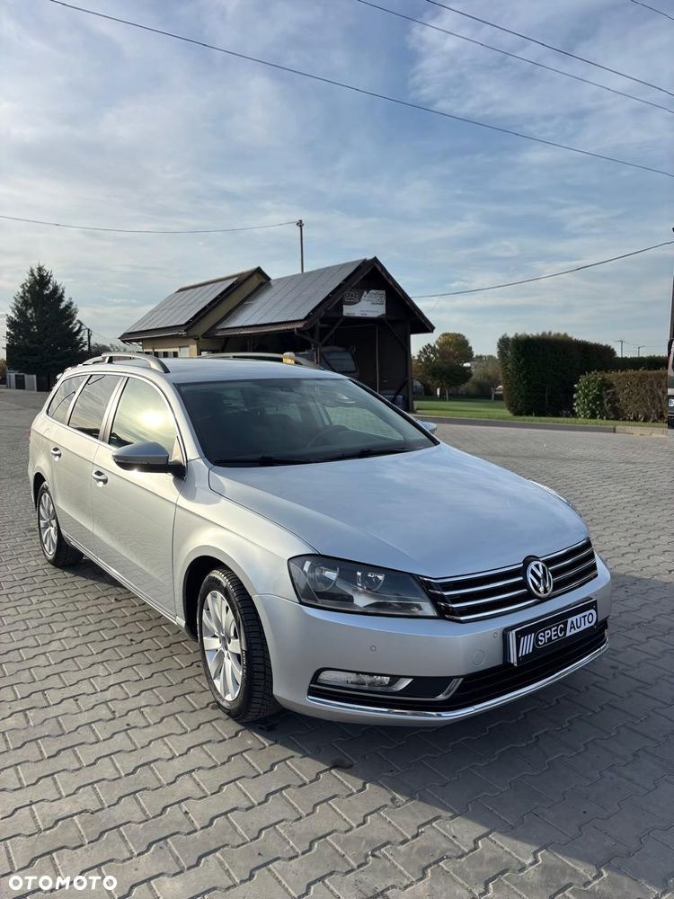 Volkswagen Passat 2.0 TDI Trendline - 16