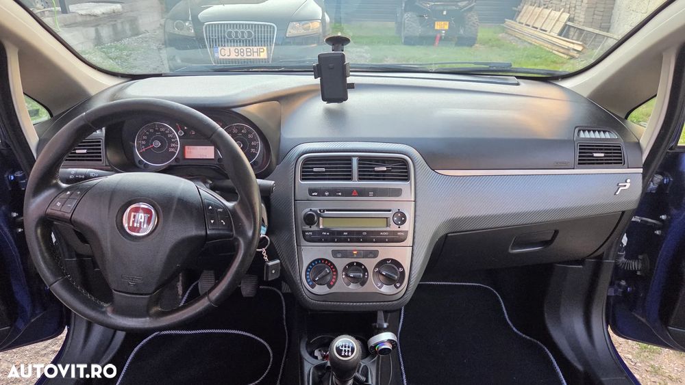 Fiat Grande Punto - 9