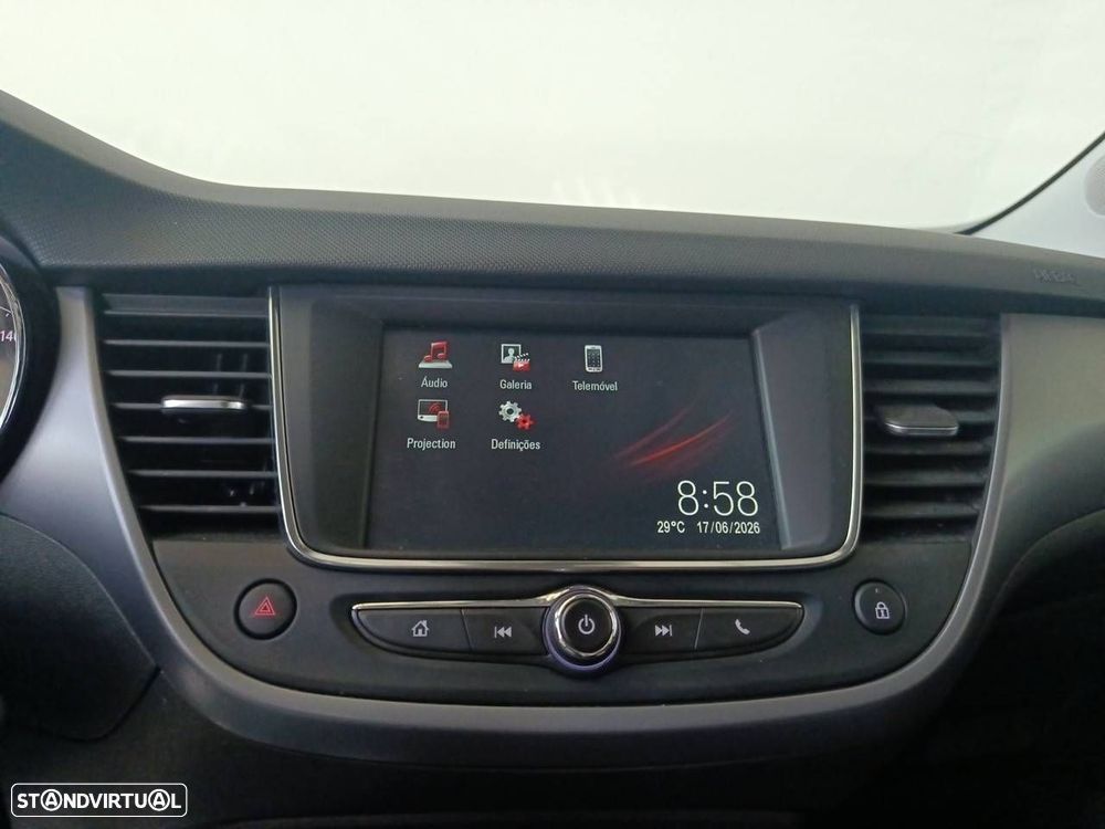 Opel Crossland X - 24