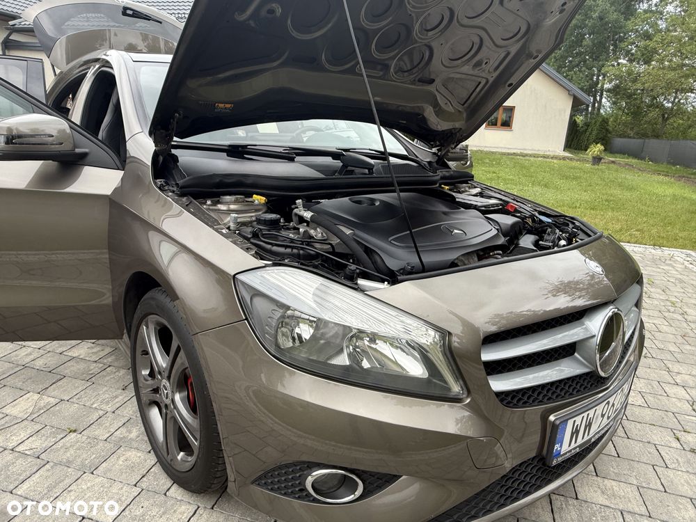 Mercedes-Benz Klasa A 180 (BlueEFFICIENCY) 7G-DCT Urban - 30