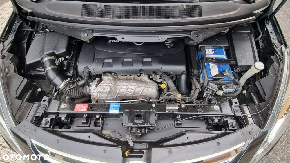 Opel Zafira - 11