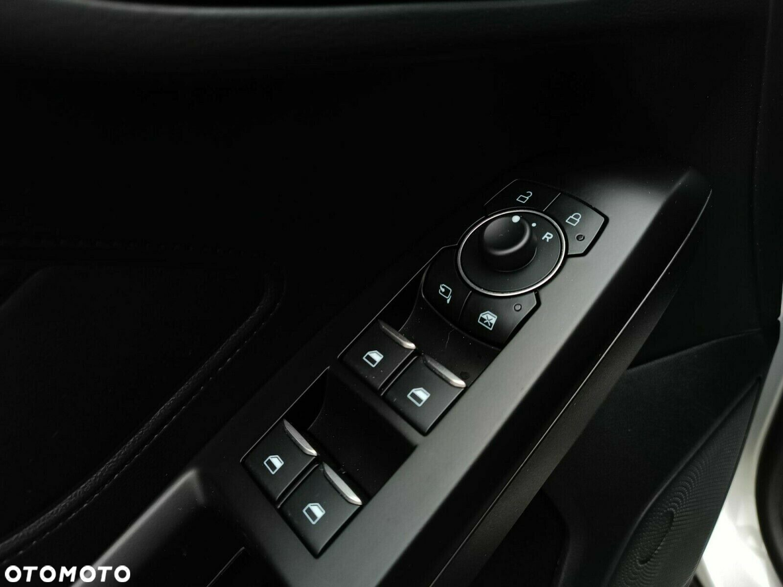 Ford Focus 1.5 EcoBlue Titanium X - 29