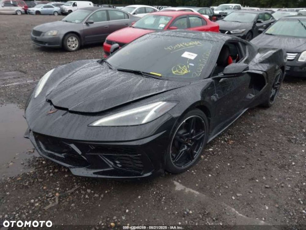 Chevrolet Corvette - 2