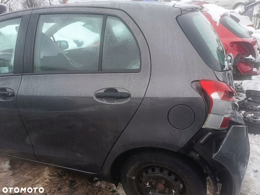 TOYOTA YARIS II LIFT DRZWI TYŁ LEWE 1G3 2010r - 3