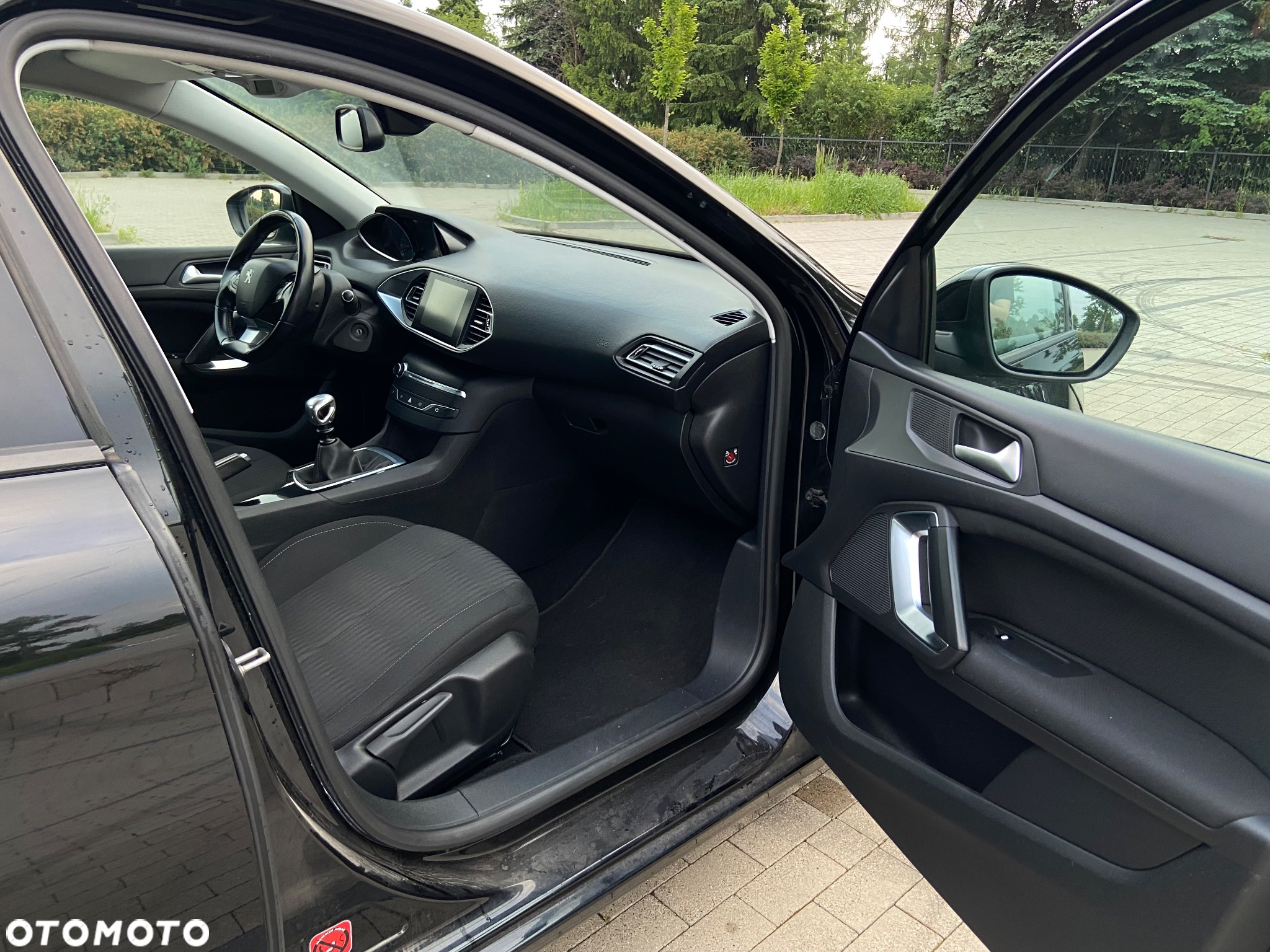 Peugeot 308 1.6 BlueHDi Allure S&S - 22