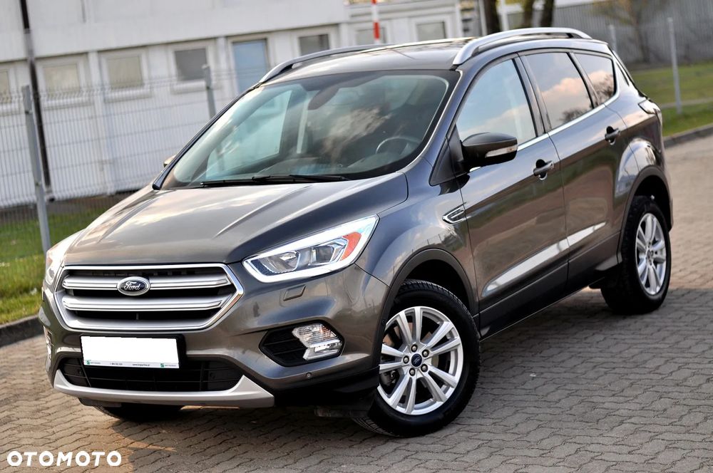 Ford Kuga - 10