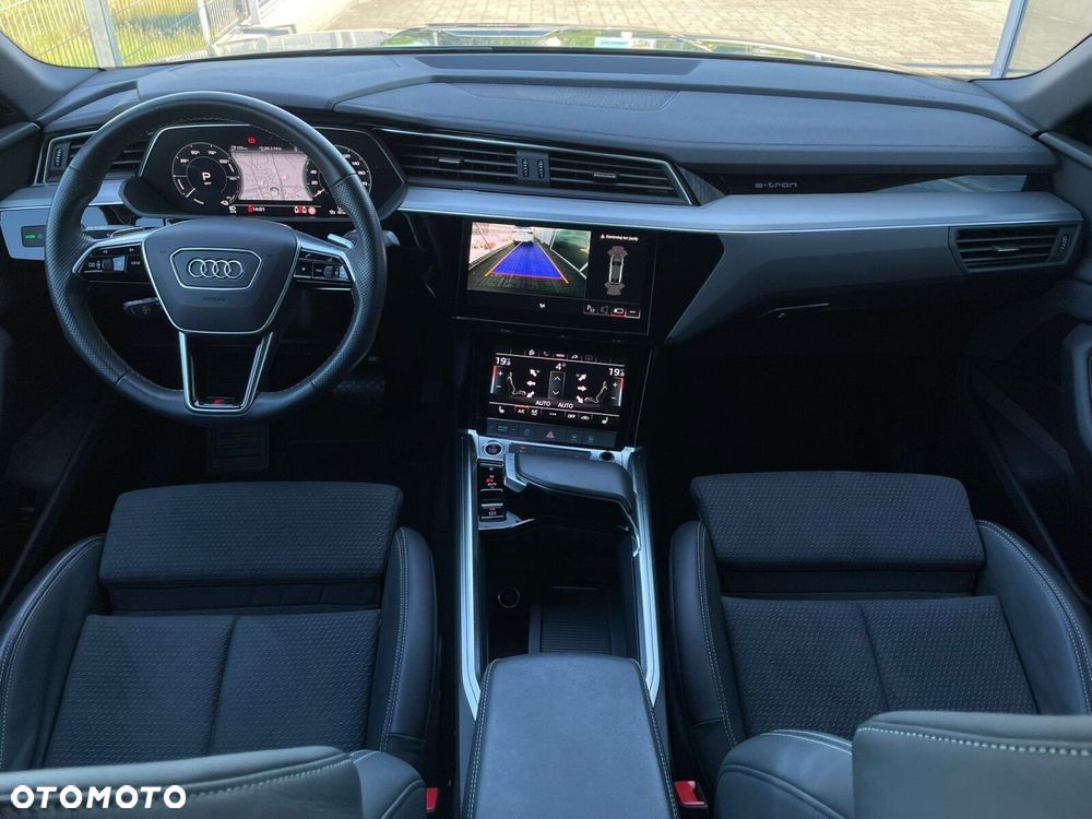 Audi e-tron Sportback - 15