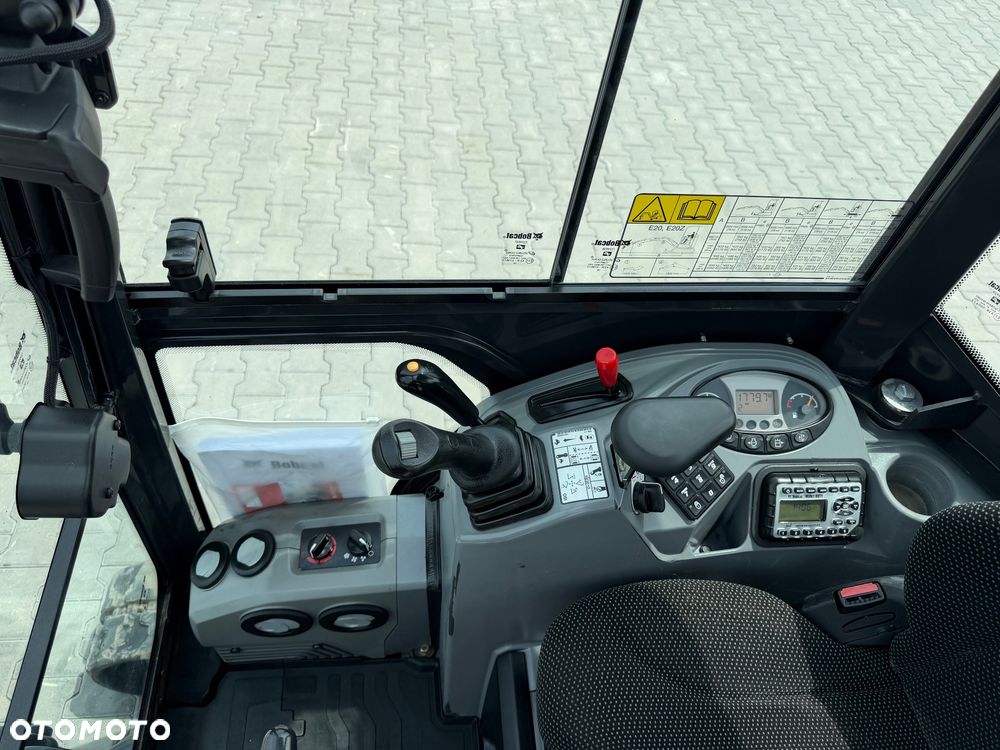 Bobcat E20Z - 12