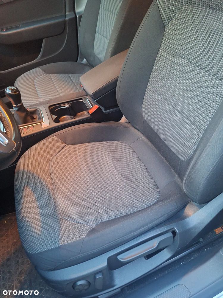 Volkswagen Passat Variant 2.0 TDI BlueMotion Technology Comfortline - 12