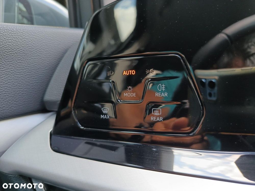 Volkswagen Golf Variant 1.5 eTSI mHEV Life DSG - 24