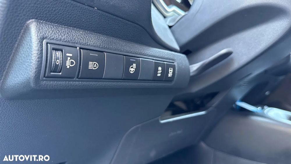 Toyota Corolla 1.8 HSD Dynamic - 32