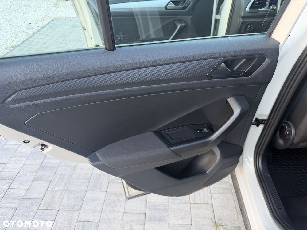 Volkswagen T-Roc 1.5 TSI Life - 15