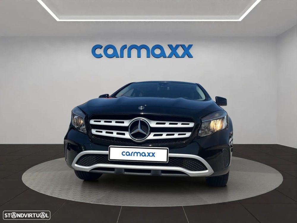 Mercedes-Benz GLA 200 d Urban - 2