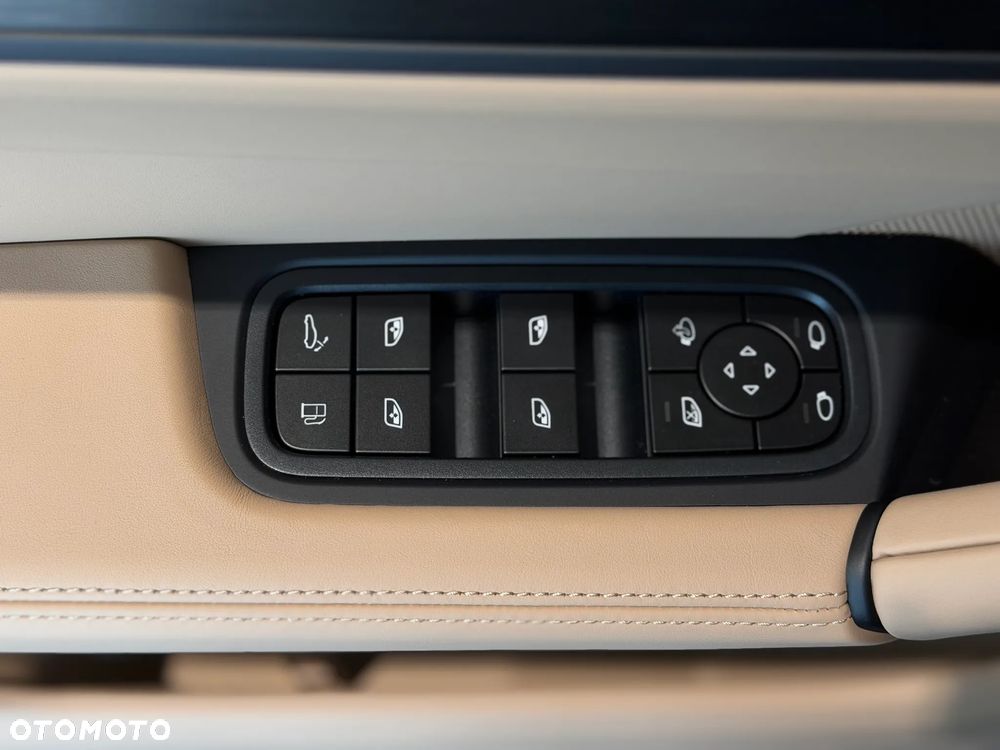 Porsche Cayenne E-Hybrid PHEV Black Edition - 18