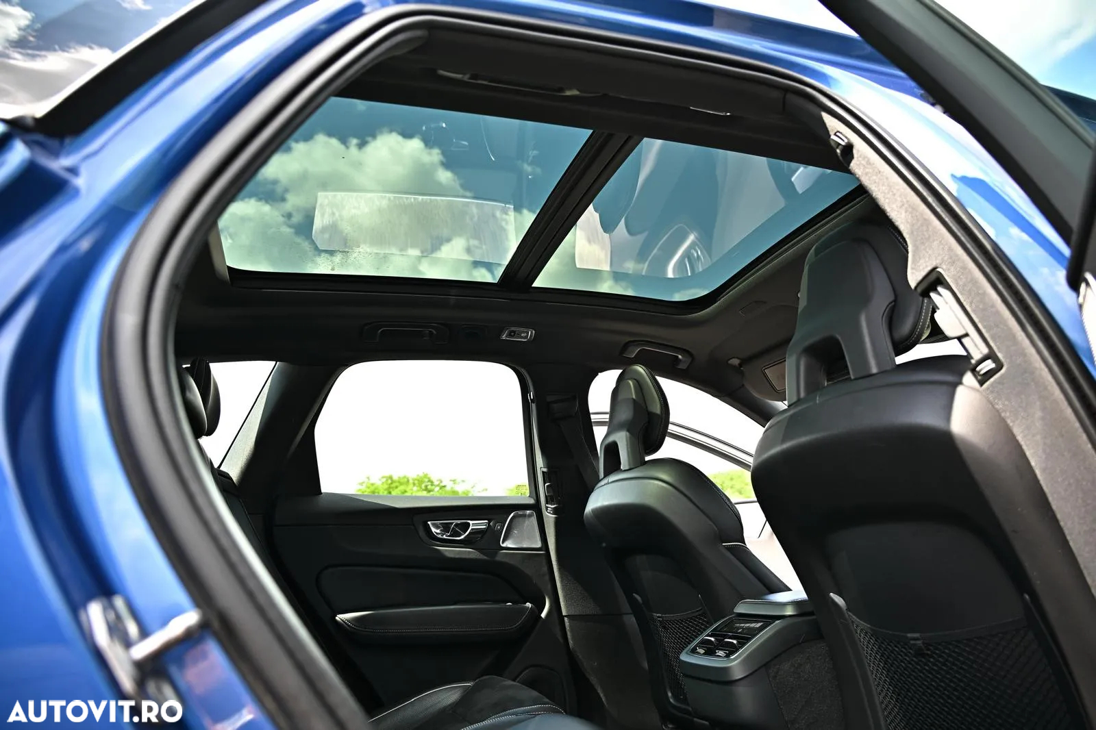 Volvo XC 60 T5 AWD Geartronic RDesign - 13