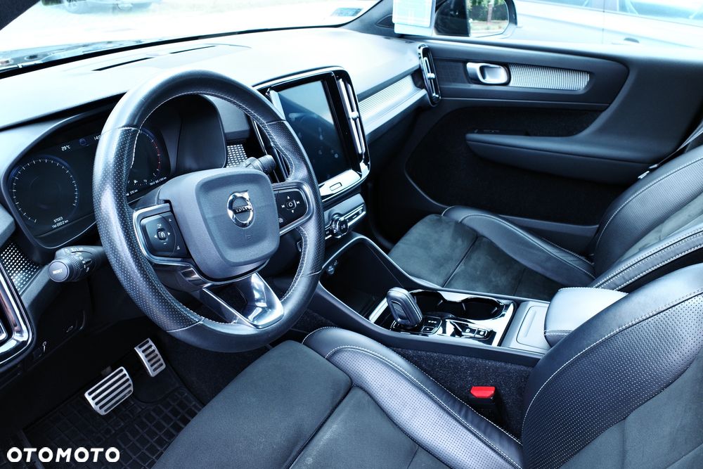 Volvo XC 40 B4 B AWD R-Design - 5
