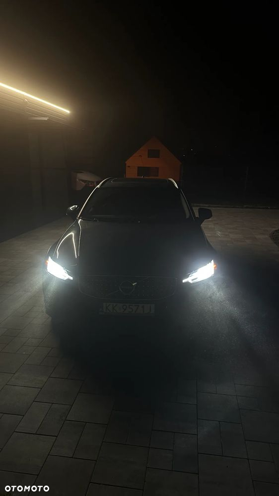 Volvo V60 Cross Country - 12