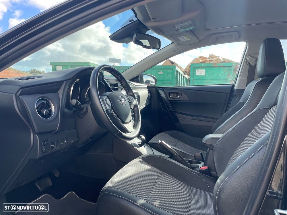 Toyota Auris 1.8 HSD Exclusive - 13