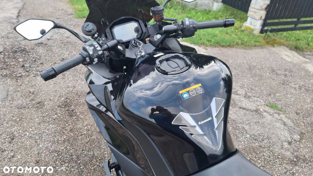 Kawasaki Ninja 1000 SX - 31