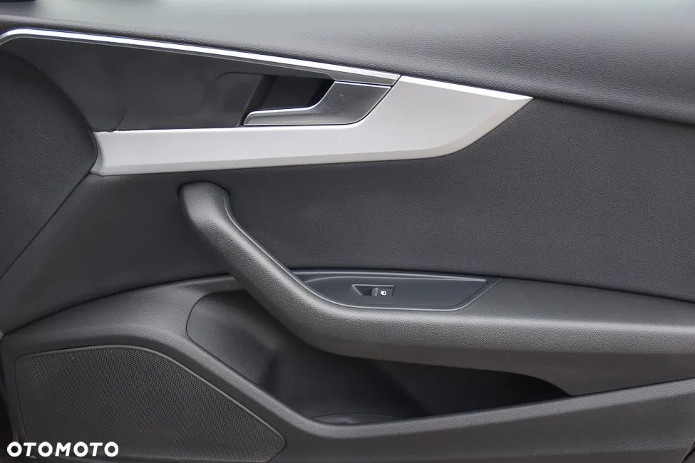 Audi A4 Allroad - 23