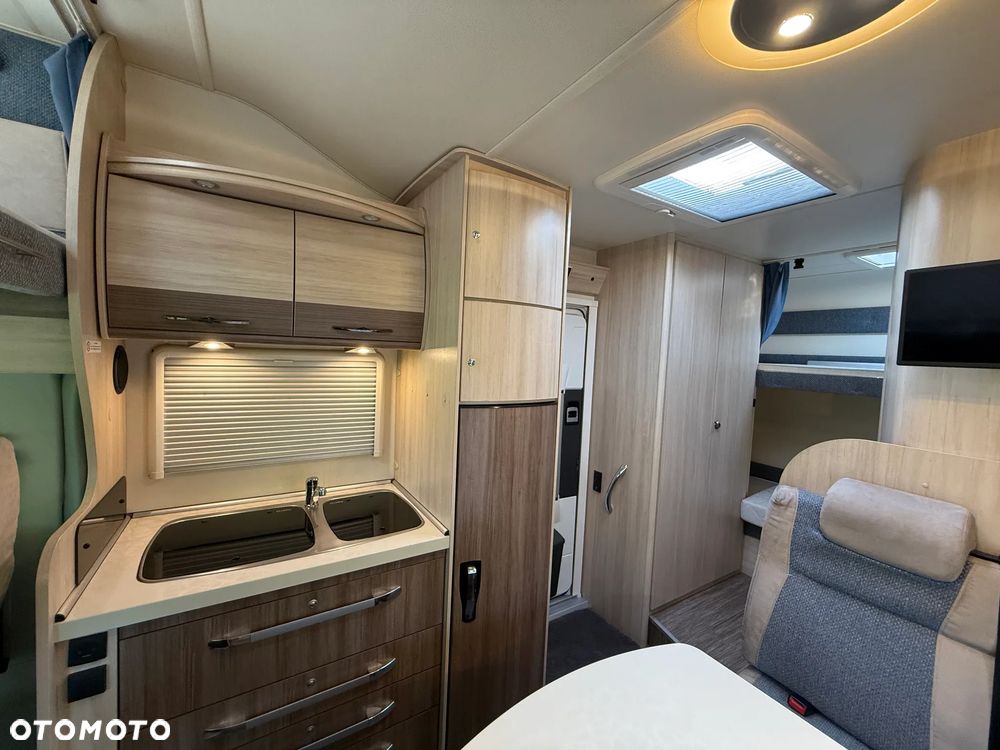 Hobby Kamper,camper I właściciel garażowany 6-osób - 13