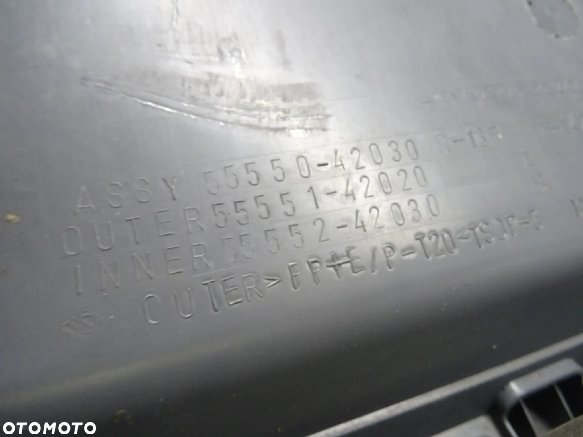 TOYOTA RAV4 II 00-03 2.0 B SCHOWEK PASAŻERA 55550-42030 - 3