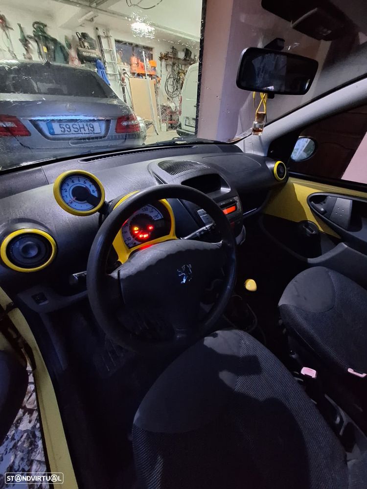 Peugeot 107 1.0 Urban - 7