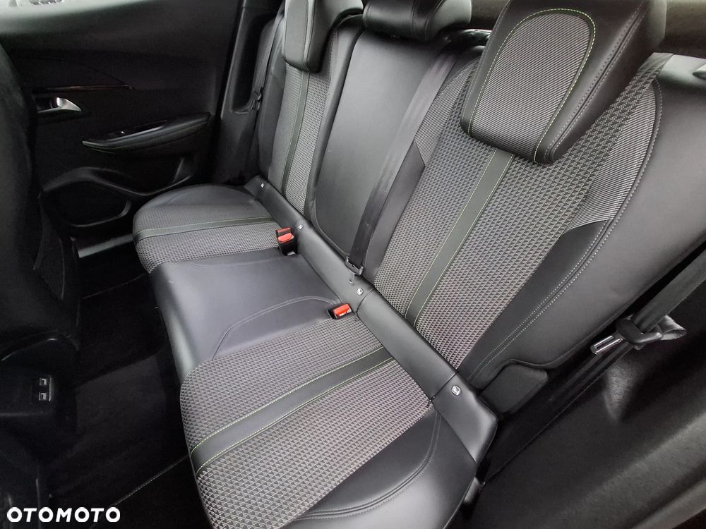 Peugeot 2008 1.5 BlueHDi GT Line S&S EAT8 - 17