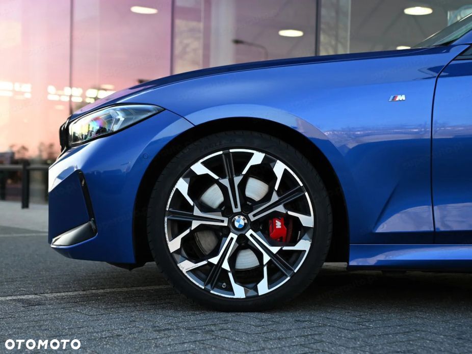 BMW Seria 3 330i xDrive M Sport sport - 16