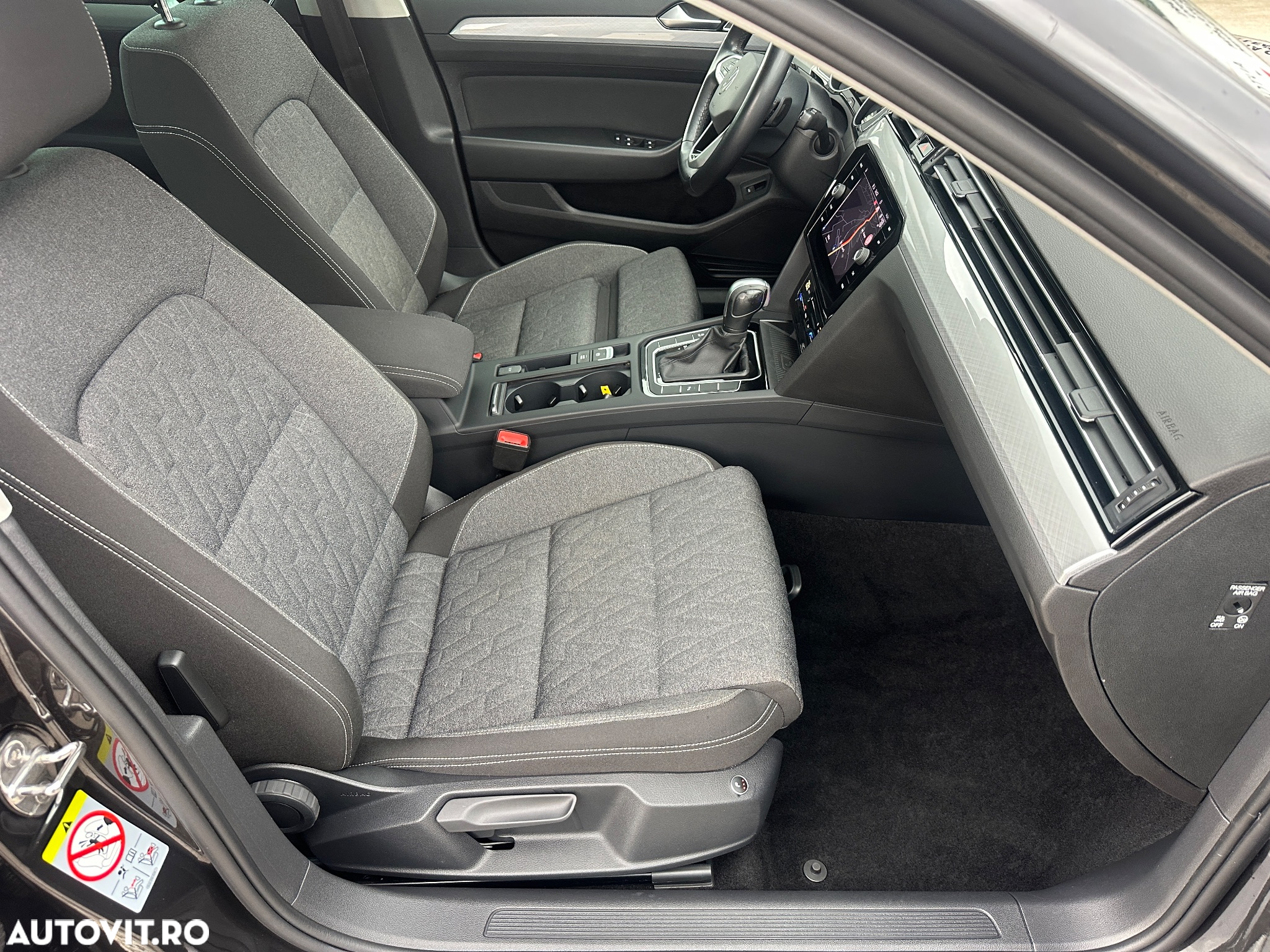 Volkswagen Passat Variant 2.0 TDI DSG (BlueMotion Technology) Comfortline - 18