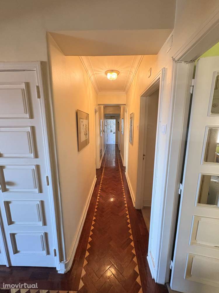 T4 com garagem na Dom João V !! - Grande imagem: 2/30