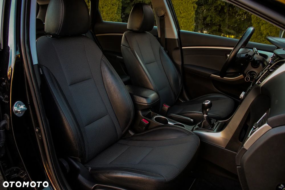 Hyundai i30 i30cw 1.4 Fifa World Cup Edition - 20