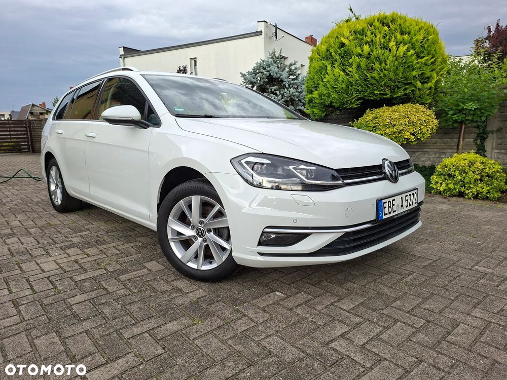 Volkswagen Golf 1.5 TSI BMT Trendline DSG - 1
