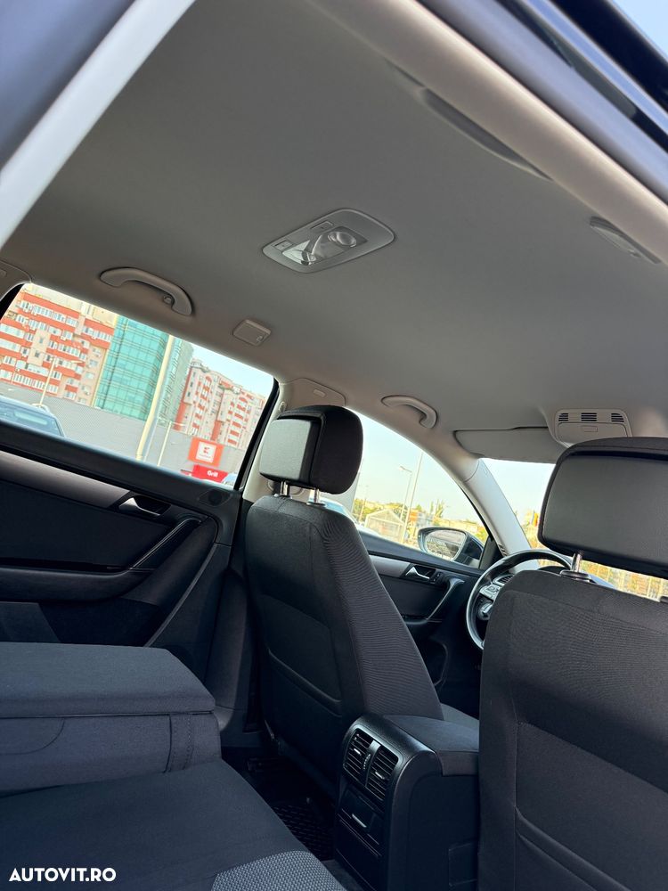 Volkswagen Passat Variant 2.0 TDI BlueMotion Technology Exclusive - 18