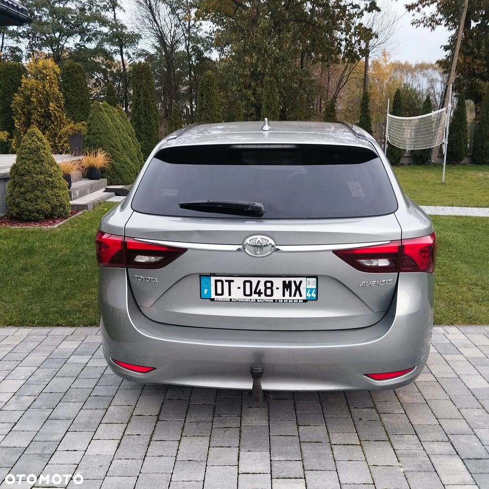 Toyota Avensis 2.0 D-4D Prestige - 3
