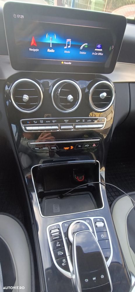 Mercedes-Benz C 300 e 4MATIC 9G-TRONIC - 9