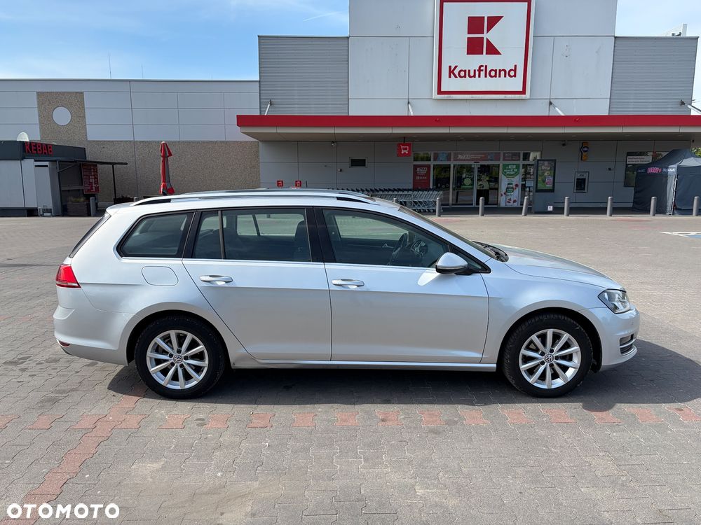 Volkswagen Golf 1.6 TDI DPF Highline - 18