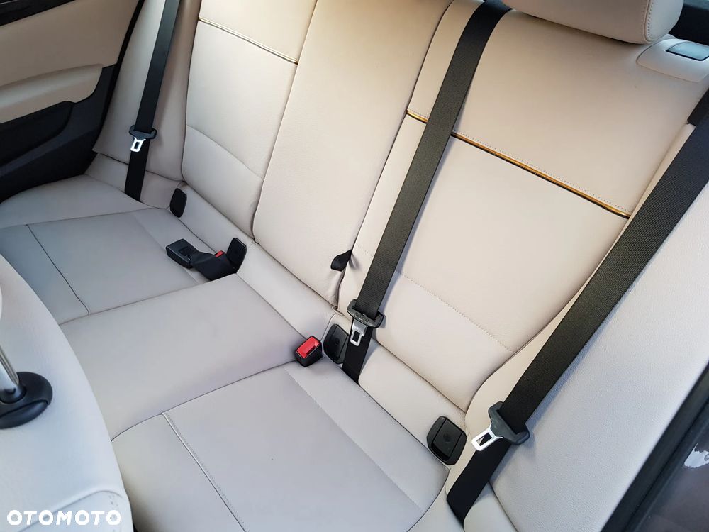 BMW X1 - 11
