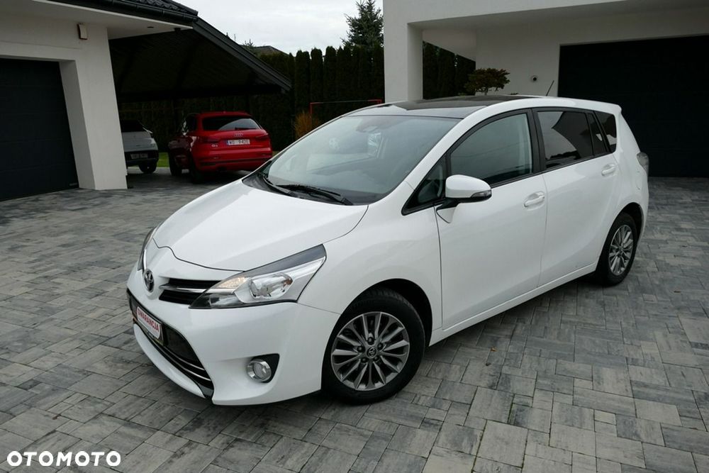 Toyota Verso 1.6 D-4D Premium - 9