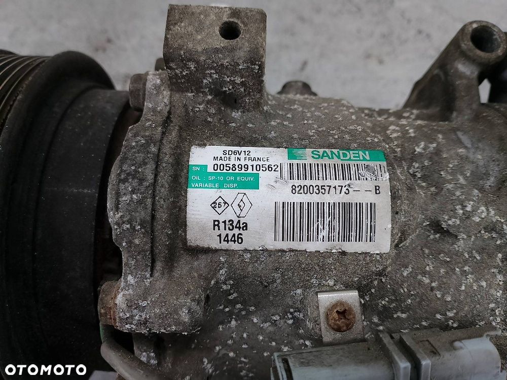 POMPA, SPRĘŻARKA KLIMATYZACJI RENAULT CLIO III 200357173--B 00589910562 1.2 - 3