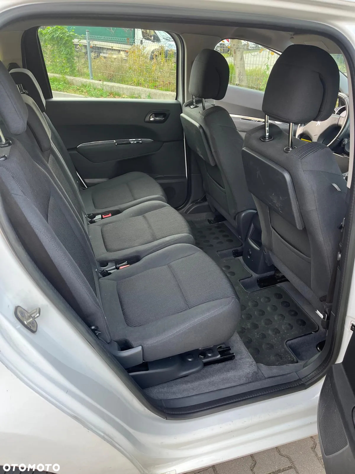 Peugeot 5008 - 11