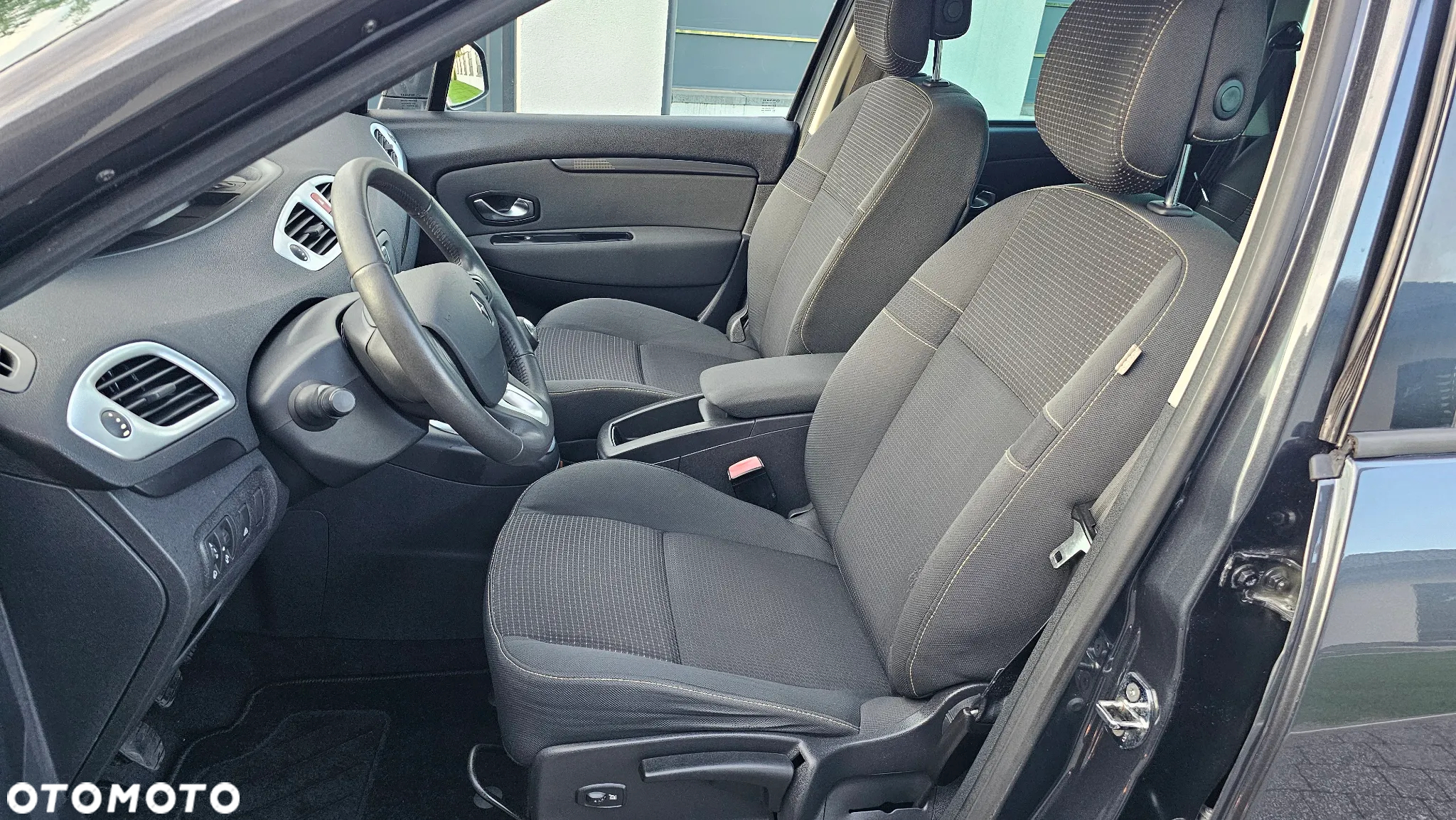 Renault Grand Scenic dCi 160 Bose Edition - 8