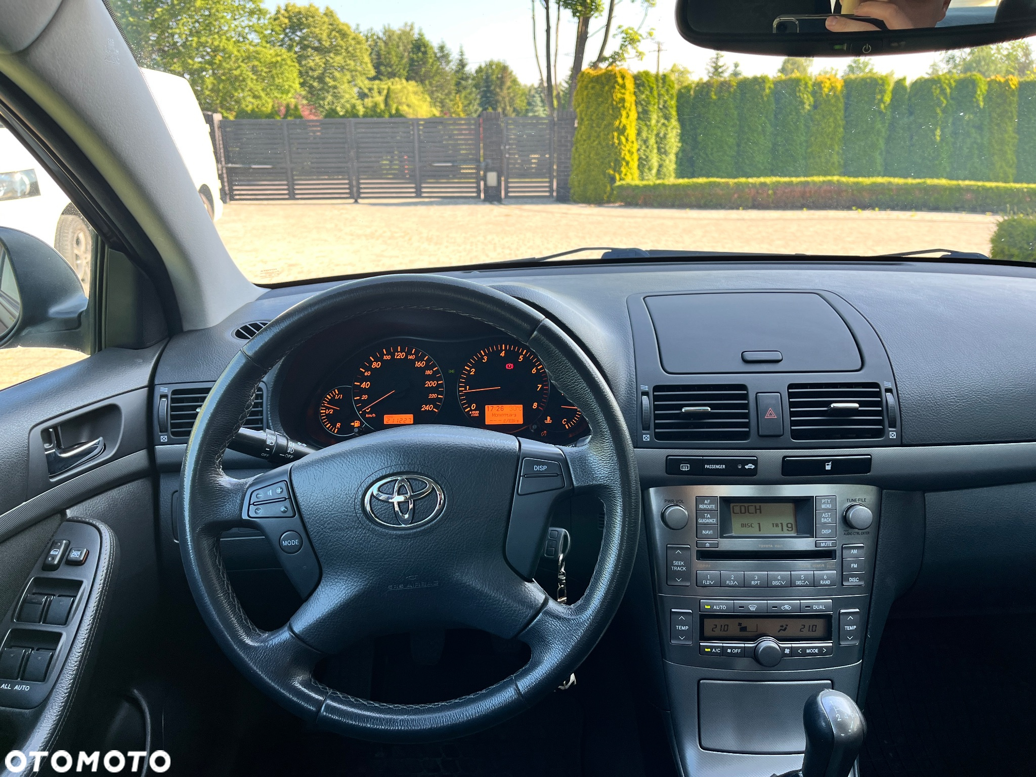 Toyota Avensis 1.8 VVT-i Sol - 10
