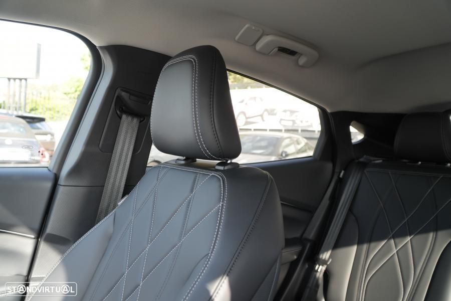 Ford Mustang Mach-E 75.7 kWh Premium AWD - 14