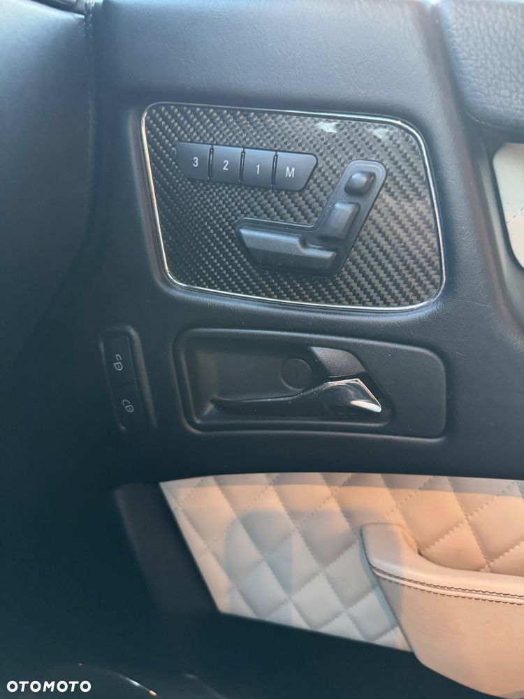 Mercedes-Benz Klasa G 63 AMG AMG SPEEDSHIFT 7G-TRONIC - 22