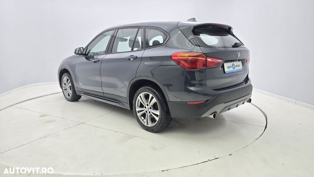 BMW X1 - 8