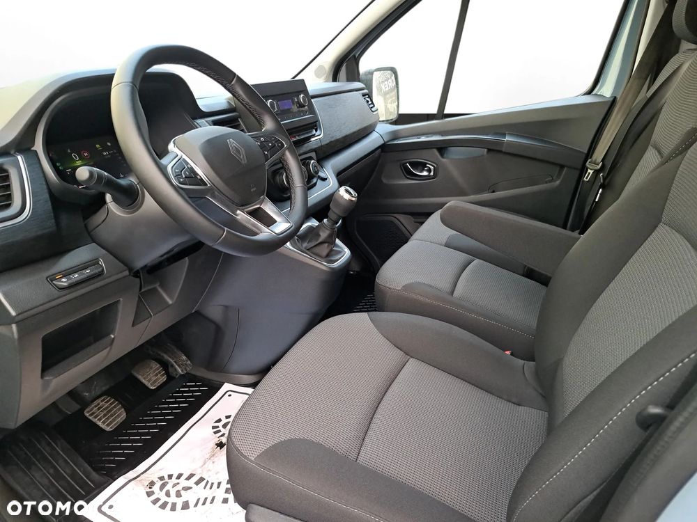 Renault TRAFIC - 12